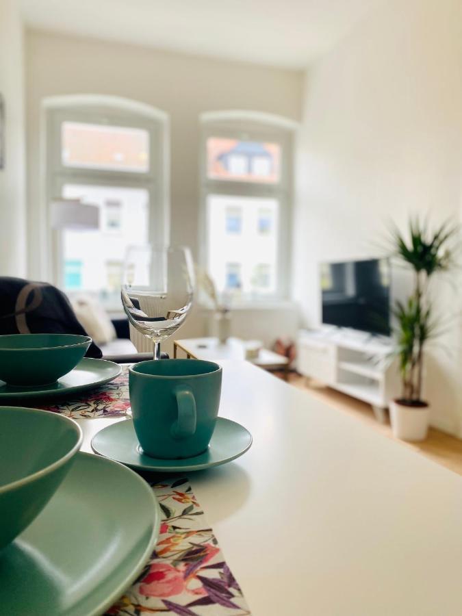 Stilvolles Apartment In Zentraler Lage - Smart-Tv, Queensize-Bett, Altbaustil, Kueche In City-Naehe Erfurt Eksteriør bilde