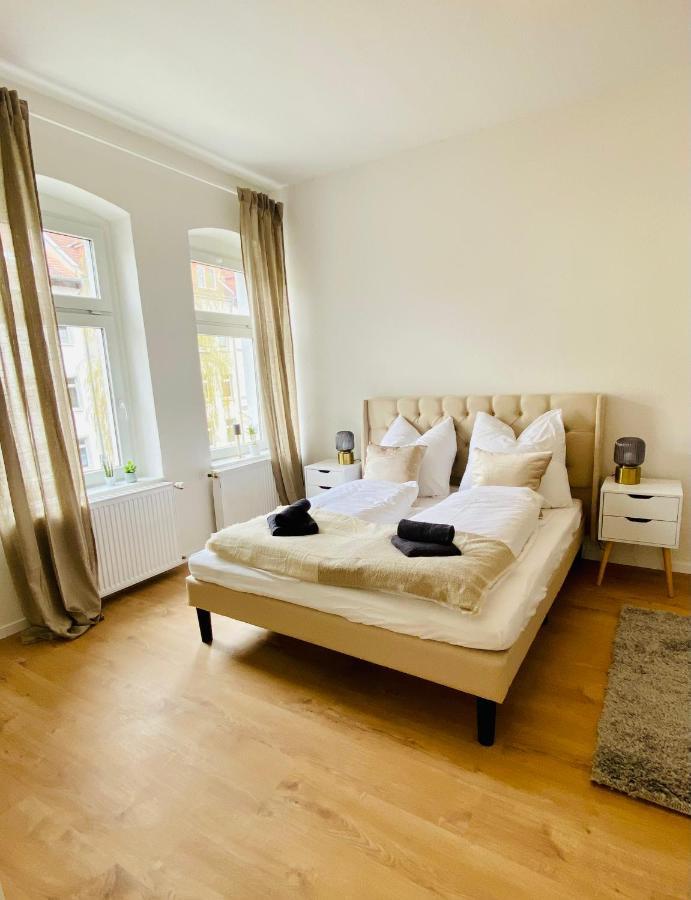 Stilvolles Apartment In Zentraler Lage - Smart-Tv, Queensize-Bett, Altbaustil, Kueche In City-Naehe Erfurt Eksteriør bilde